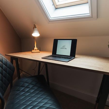 Feature Stone, Stunning Apartment, 2 X King Beds And Single, Sleeps 5 Castle Cary Eksteriør bilde