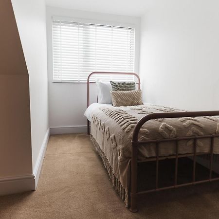 Feature Stone, Stunning Apartment, 2 X King Beds And Single, Sleeps 5 Castle Cary Eksteriør bilde