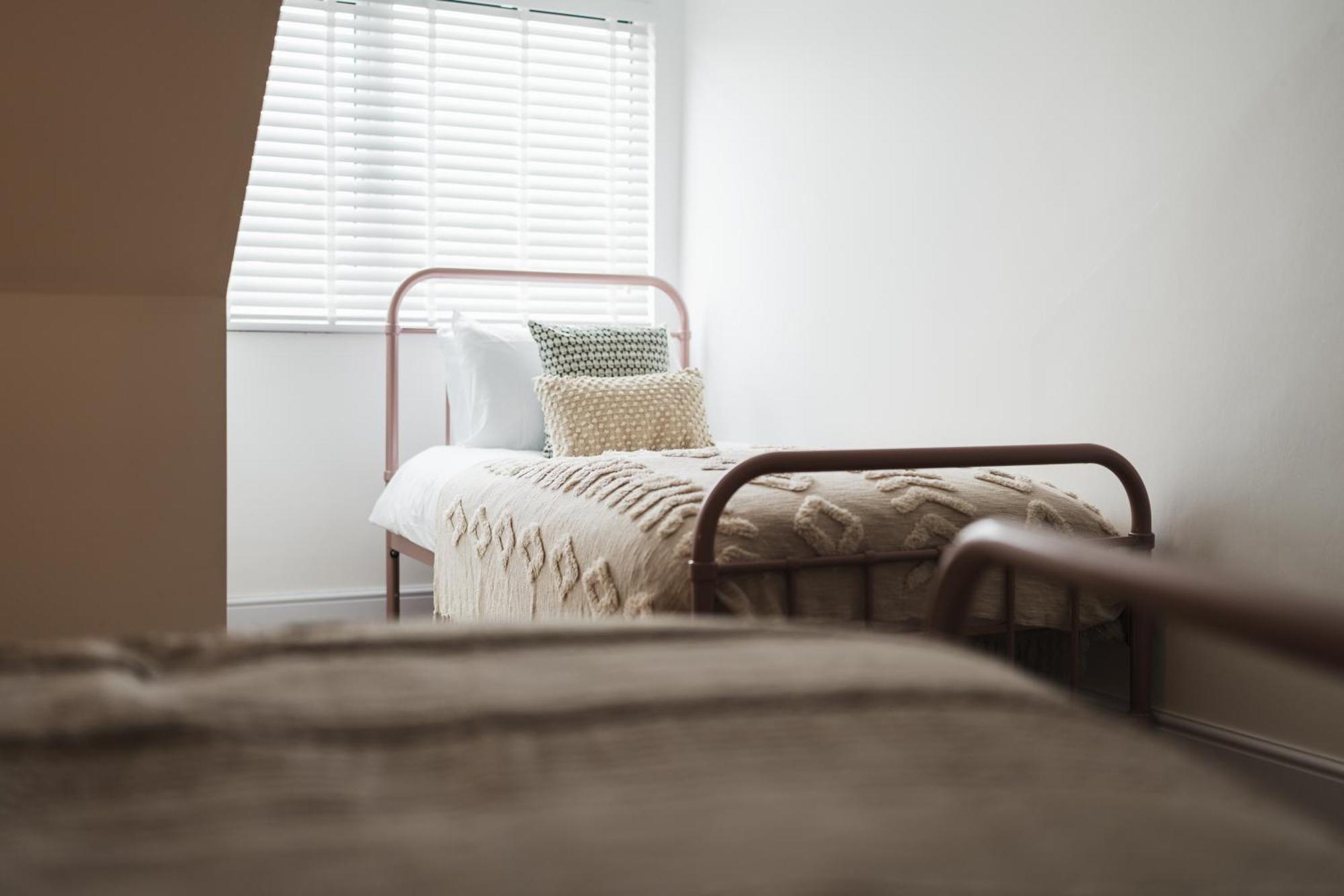 Feature Stone, Stunning Apartment, 2 X King Beds And Single, Sleeps 5 Castle Cary Eksteriør bilde