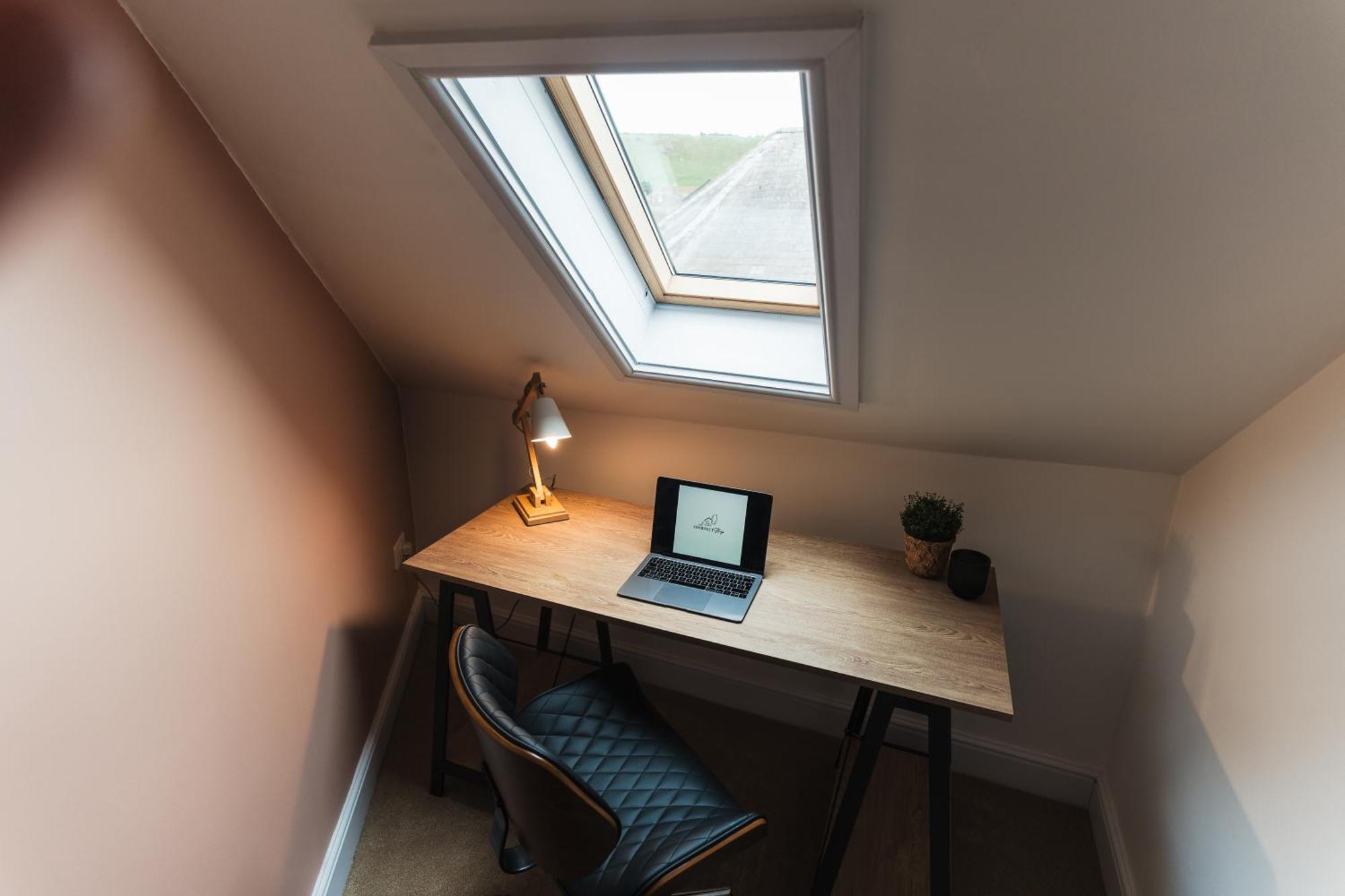 Feature Stone, Stunning Apartment, 2 X King Beds And Single, Sleeps 5 Castle Cary Eksteriør bilde