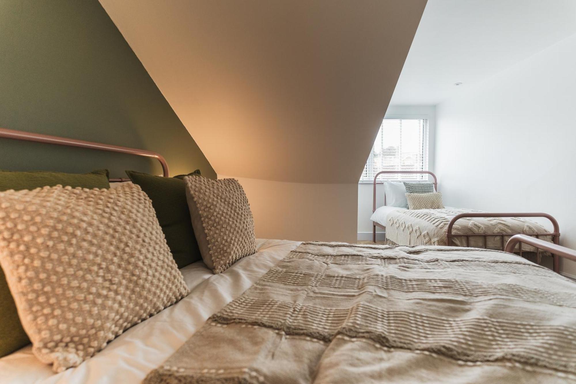 Feature Stone, Stunning Apartment, 2 X King Beds And Single, Sleeps 5 Castle Cary Eksteriør bilde