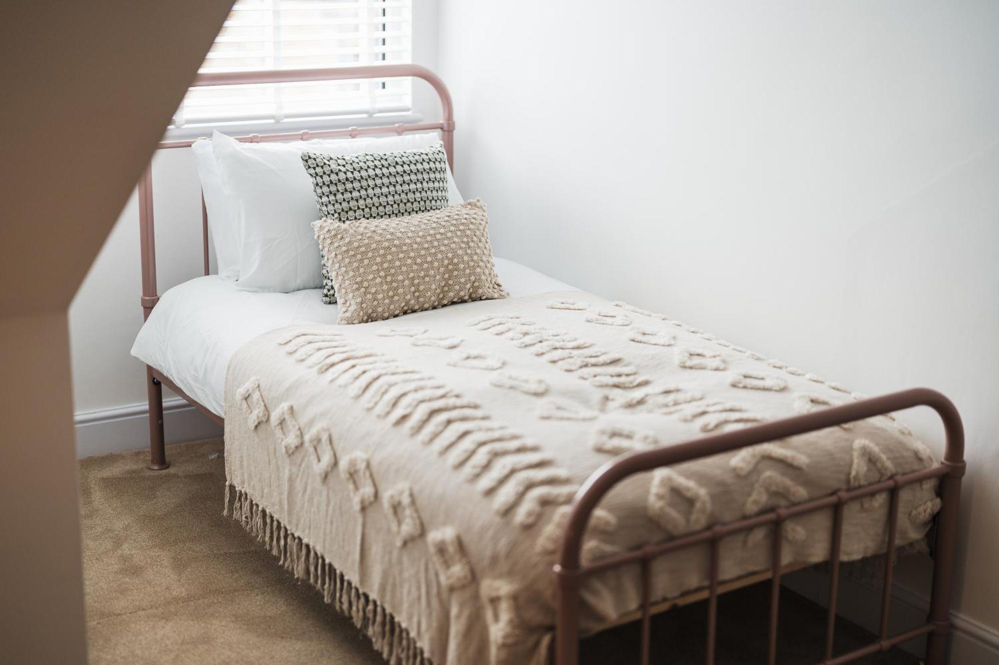 Feature Stone, Stunning Apartment, 2 X King Beds And Single, Sleeps 5 Castle Cary Eksteriør bilde