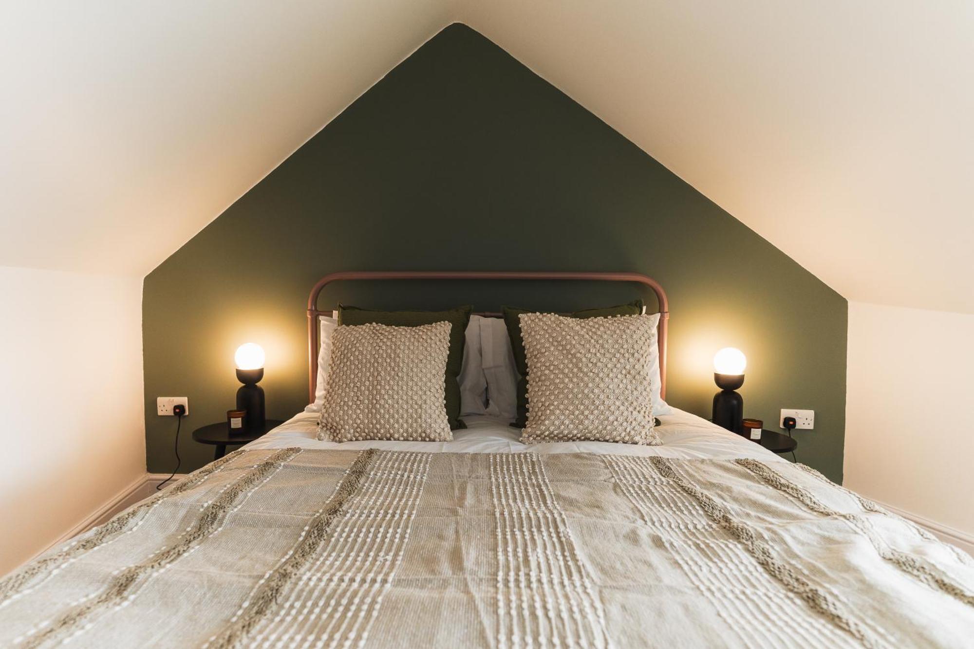 Feature Stone, Stunning Apartment, 2 X King Beds And Single, Sleeps 5 Castle Cary Eksteriør bilde