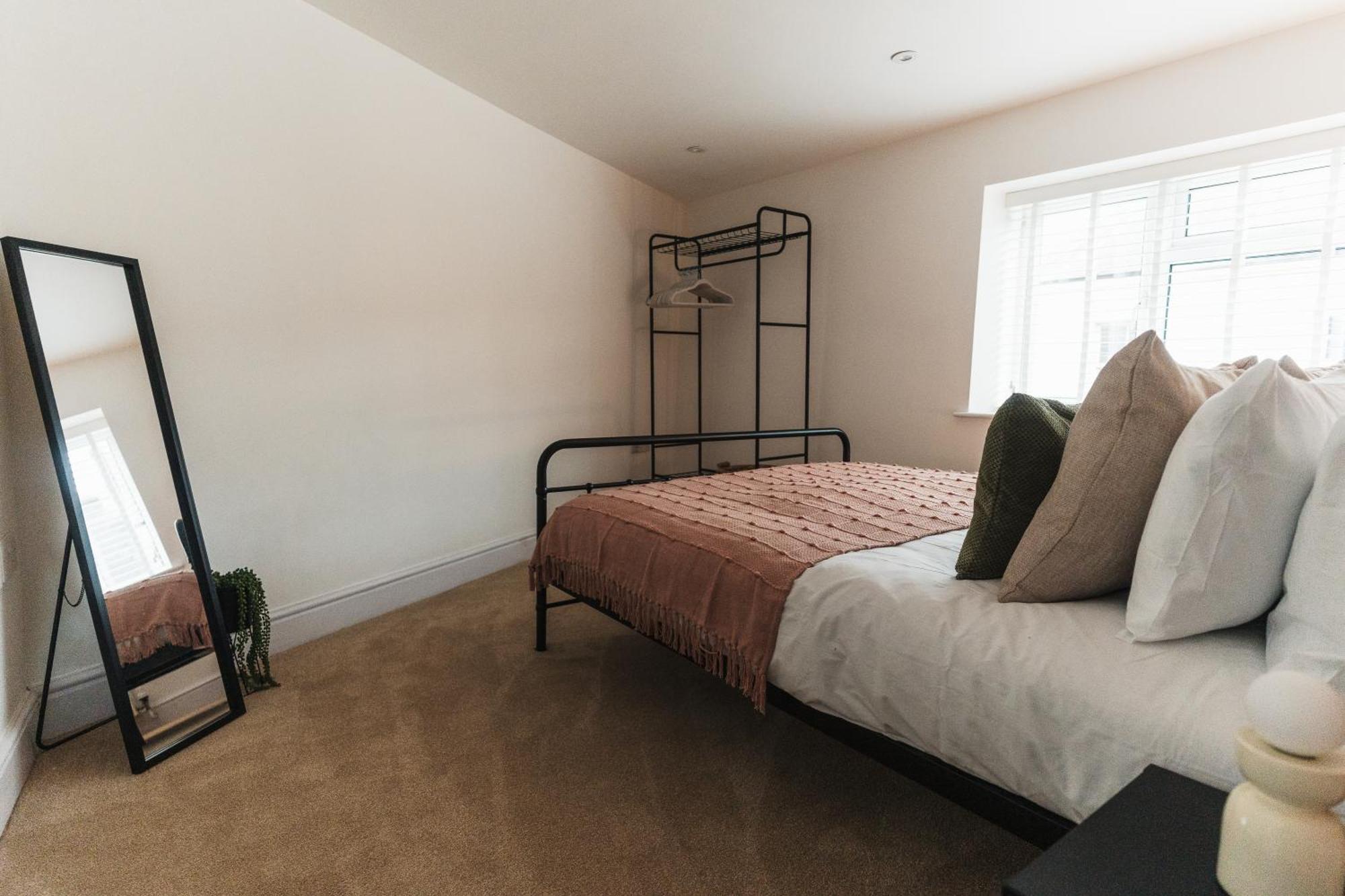 Feature Stone, Stunning Apartment, 2 X King Beds And Single, Sleeps 5 Castle Cary Eksteriør bilde